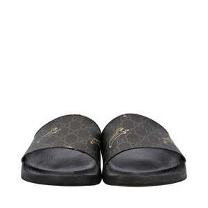 https://dbiyorq10n2b9.cloudfront.net/product-images/SHOGUC0514/GUCCI-GG-Supreme-Tiger-Slides-Black-_3.jpg.webp
