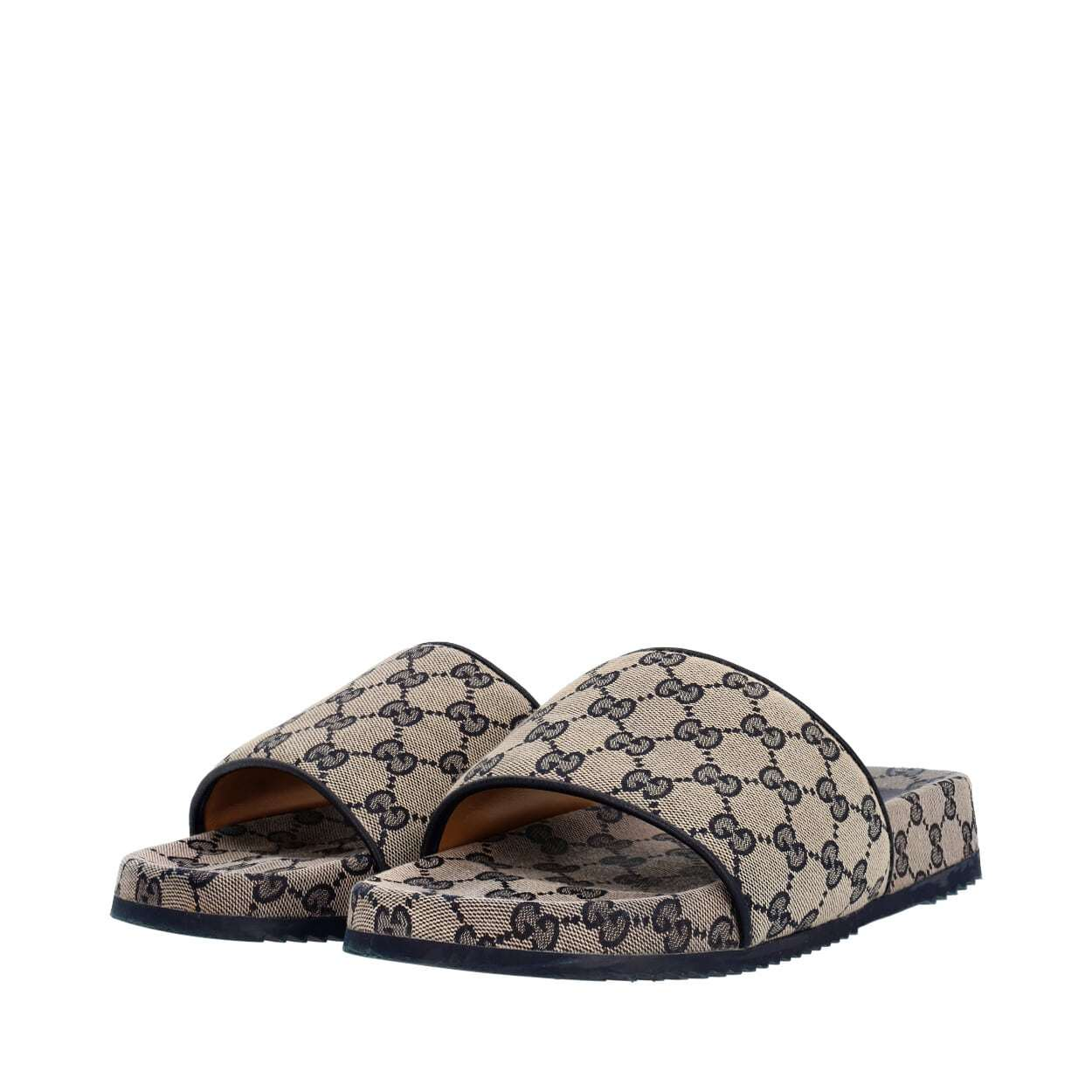 https://dbiyorq10n2b9.cloudfront.net/product-images/SHOGUC0616/GUCCI-GG-Slide-Sandals-Beige-Navy_2.jpg.webp