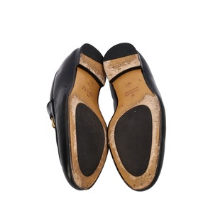 https://dbiyorq10n2b9.cloudfront.net/product-images/SHOGUC0683/GUCCI-Leather-Horsebit-Loafers-Black_5.jpg.webp