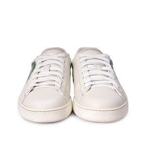 https://dbiyorq10n2b9.cloudfront.net/product-images/SHOGUC0708/GUCCI-Leather-Angry-Cat-Sneakers-White-2.jpg.webp