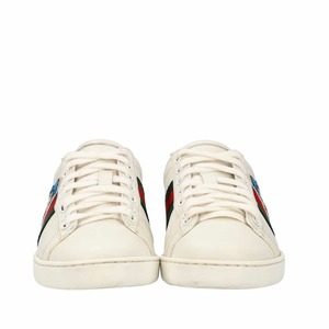 https://dbiyorq10n2b9.cloudfront.net/product-images/SHOGUC0716/GUCCI-X-DISNEY-Leather-Donald-Duck-Sneakers-White_2.jpg.webp