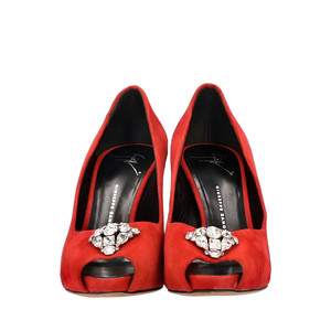 https://dbiyorq10n2b9.cloudfront.net/product-images/SHOGZ0078/GIUSEPPE-ZANOTTI-Suede-Crystal-Embellished-Peep-Toe-Pumps-Red_3..jpg.webp