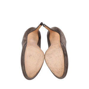 https://dbiyorq10n2b9.cloudfront.net/product-images/SHOJC0201/JIMMY-CHOO-Suede-Cosmic-Platform-Pumps-Grey_5.jpg.webp
