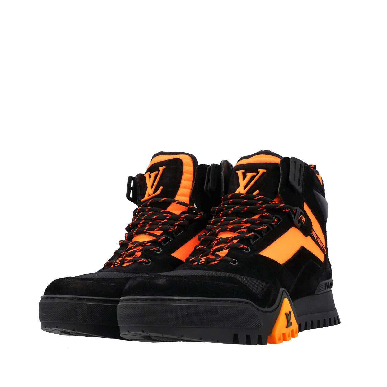 https://dbiyorq10n2b9.cloudfront.net/product-images/SHOLV0305/LOUIS-VUITTON-Suede-Hiking-Boots-Black-Orange_2..jpg.webp