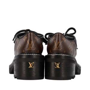 https://dbiyorq10n2b9.cloudfront.net/product-images/SHOLV0563/LOUIS-VUITTON-Monogram-Beaubourg-Platform-Derby-Shoes-NEW_4.jpg.webp