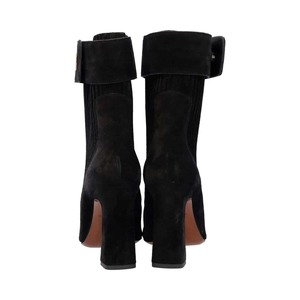 https://dbiyorq10n2b9.cloudfront.net/product-images/SHOLV0832/LOUIS-VUITTON-Suede-Stretch-Ankle-Boots-Black_4.jpg.webp