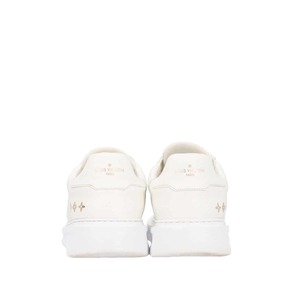 https://dbiyorq10n2b9.cloudfront.net/product-images/SHOLV0874/LOUIS-VUITTON-Leather-Beverly-Hills-Sneakers-White_5.jpg.webp