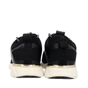 https://dbiyorq10n2b9.cloudfront.net/product-images/SHOLV0936/LOUIS-VUITTON-Mesh-Leather-Sneakers-Black-_5.jpg.webp