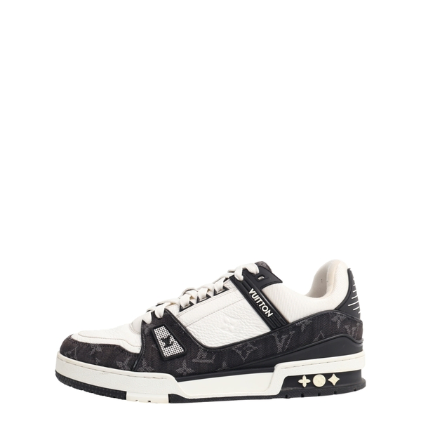 Mixed Material LV Trainer Sneakers White/Black