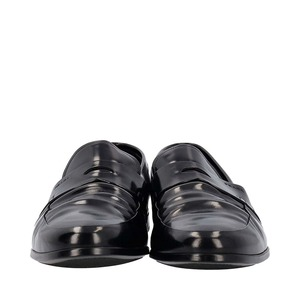 https://dbiyorq10n2b9.cloudfront.net/product-images/SHOPRA0262/PRADA-Leather-Loafers-Black_3.jpg.webp