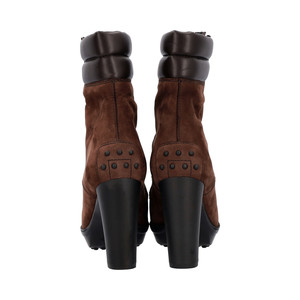 https://dbiyorq10n2b9.cloudfront.net/product-images/SHOTOD0117/TODS-Suede-Leather-Ankle-Boots-Brown_4.jpg.webp