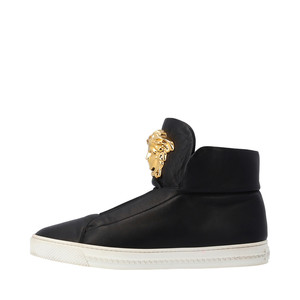 https://dbiyorq10n2b9.cloudfront.net/product-images/SHOVER0019/VERSACE-Leather-Palazzo-High-Top-Sneakers-Black_1.jpg.webp