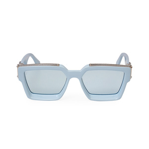 https://dbiyorq10n2b9.cloudfront.net/product-images/SUNLV0012/LOUIS-VUITTON-1.1-Millionaires-Sunglasses-Z-1327W-Blue-front.jpg.webp